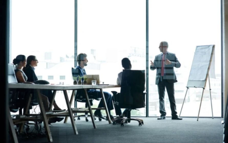 12 Workplace Management Strategies That Drive Better Results